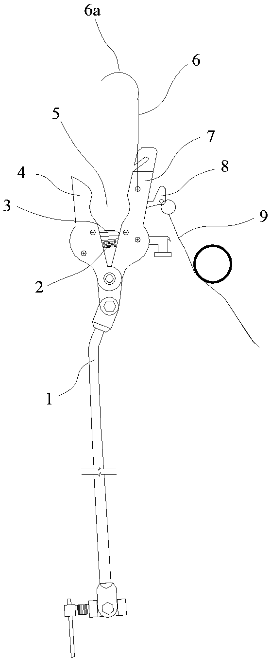 Directional grounding wire clamping head