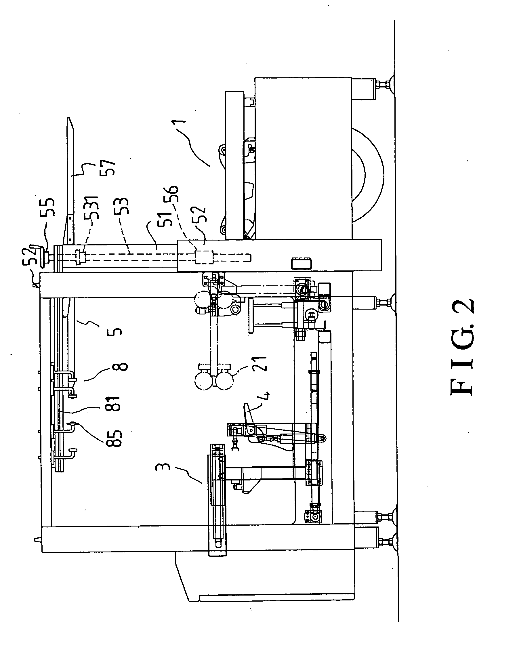 Machine for spreading out cardboard boxes automatically