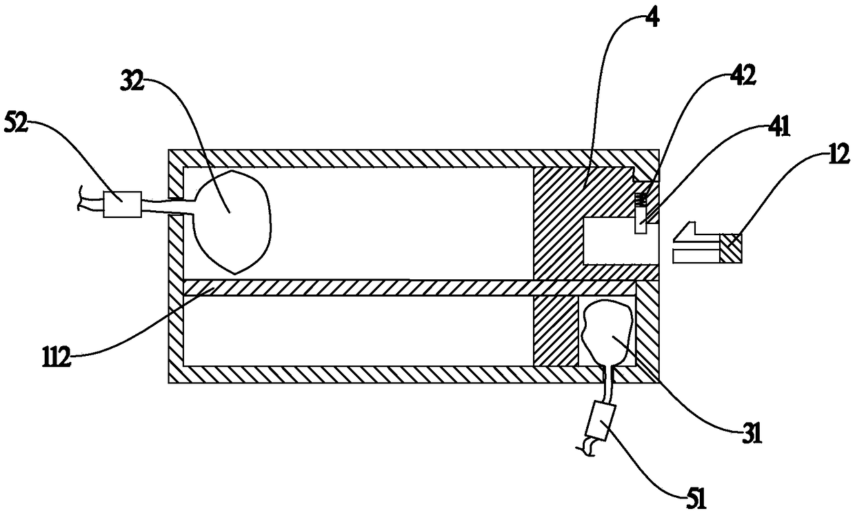 Tourniquet with adaptive elasticity