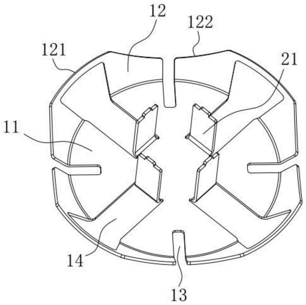 High-gain miniaturized antenna oscillator and antenna