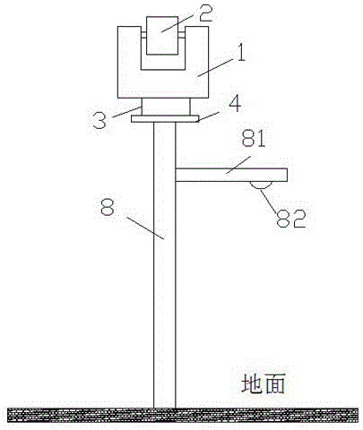 LED street lamp capable of achieving high solar energy utilization ratio