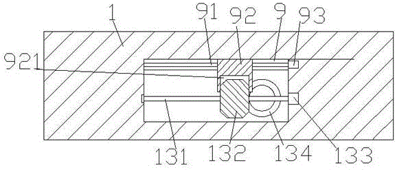 LED street lamp capable of achieving high solar energy utilization ratio