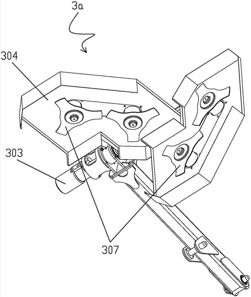 Hedgerow trimming device capable of being adjusted at multiple angles