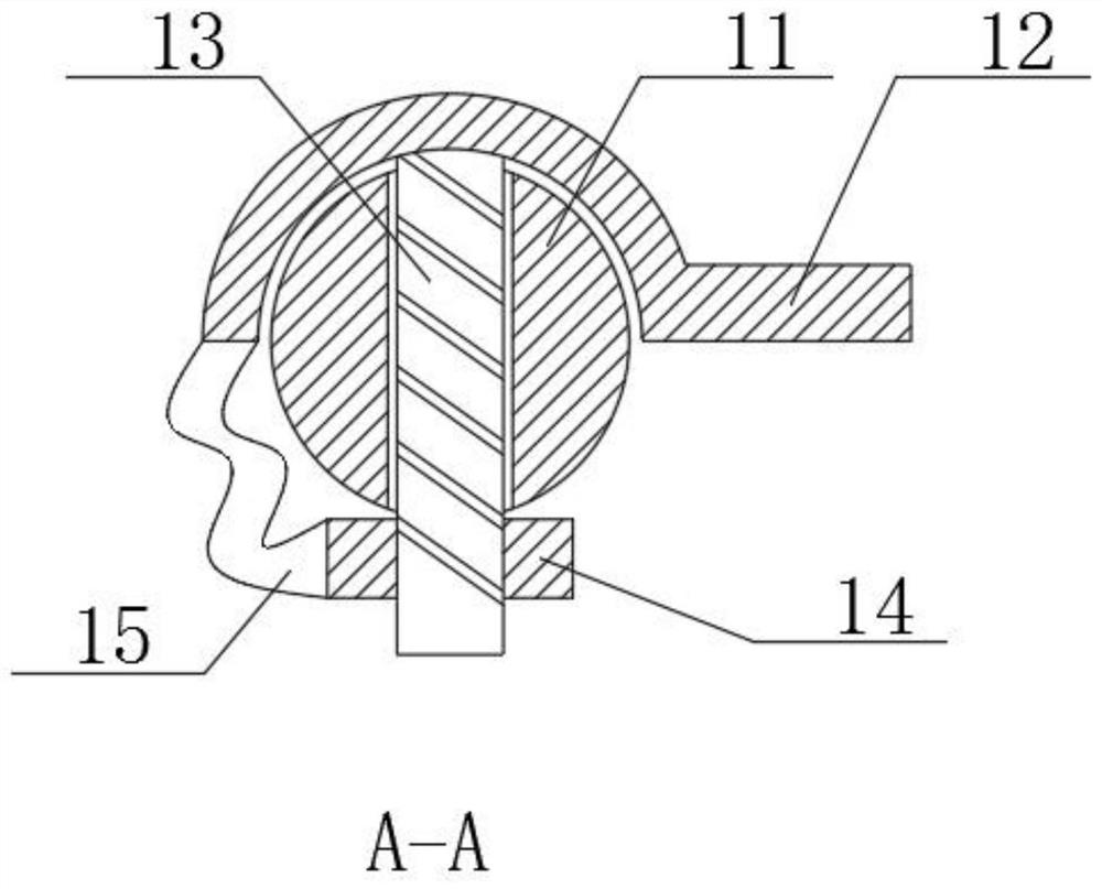 Straw wetting and softening equipment for straw tableware production