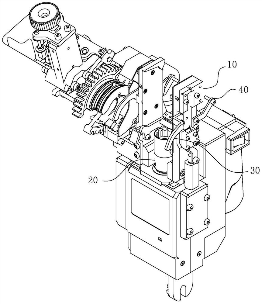 Live-line and live-line connection integrated installation tool