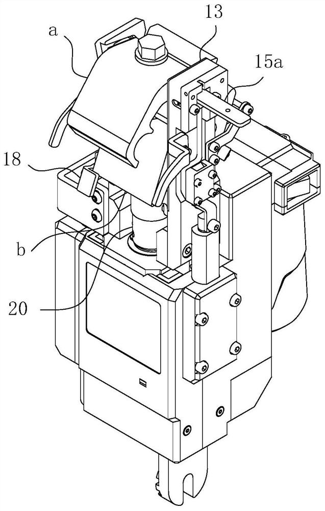 Live-line and live-line connection integrated installation tool