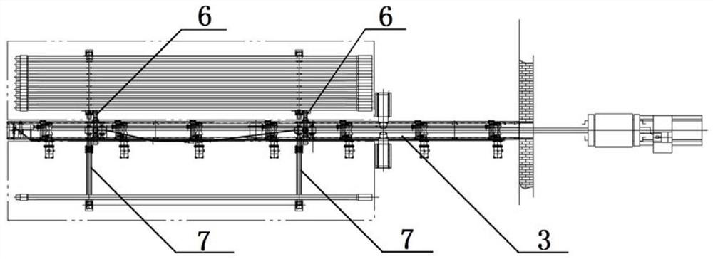 Automatic feeding and discharging machine of petroleum pipe threading lathe