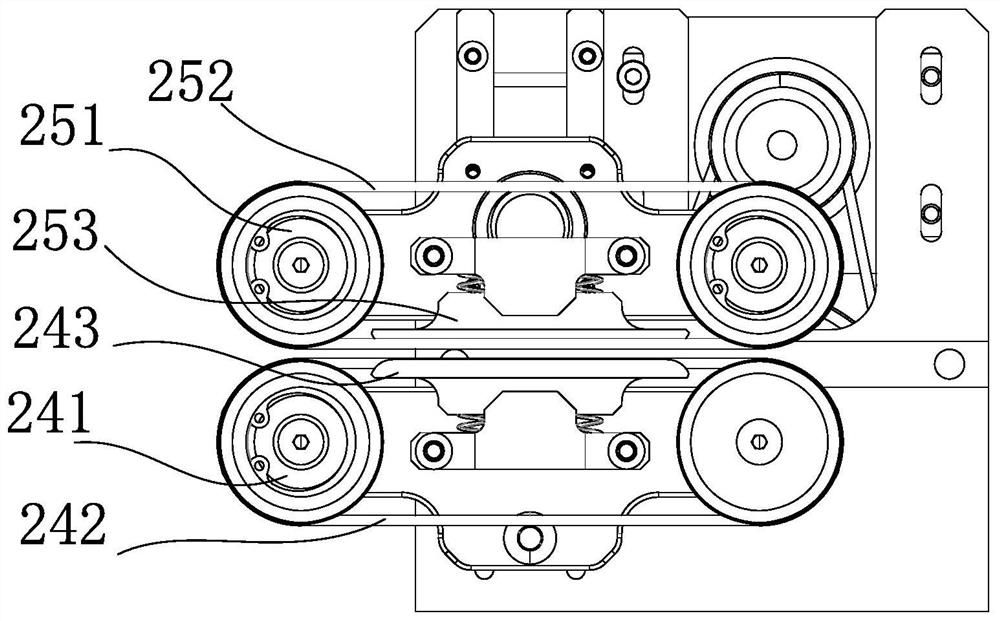 Full-automatic fixed-length cutting device of adhesive tapes and method thereof