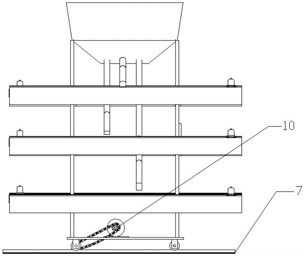 Automatic loading and feeding trolley for meat pigeon breeding farm