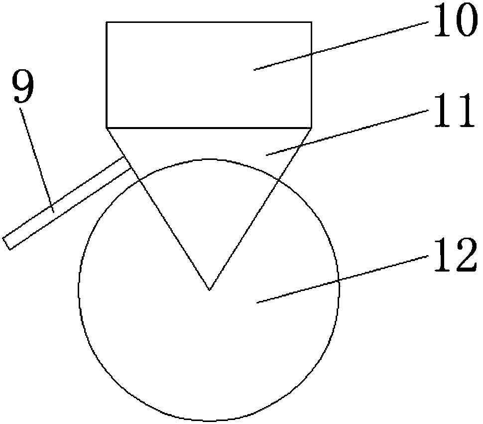 Wood crusher for paper industry