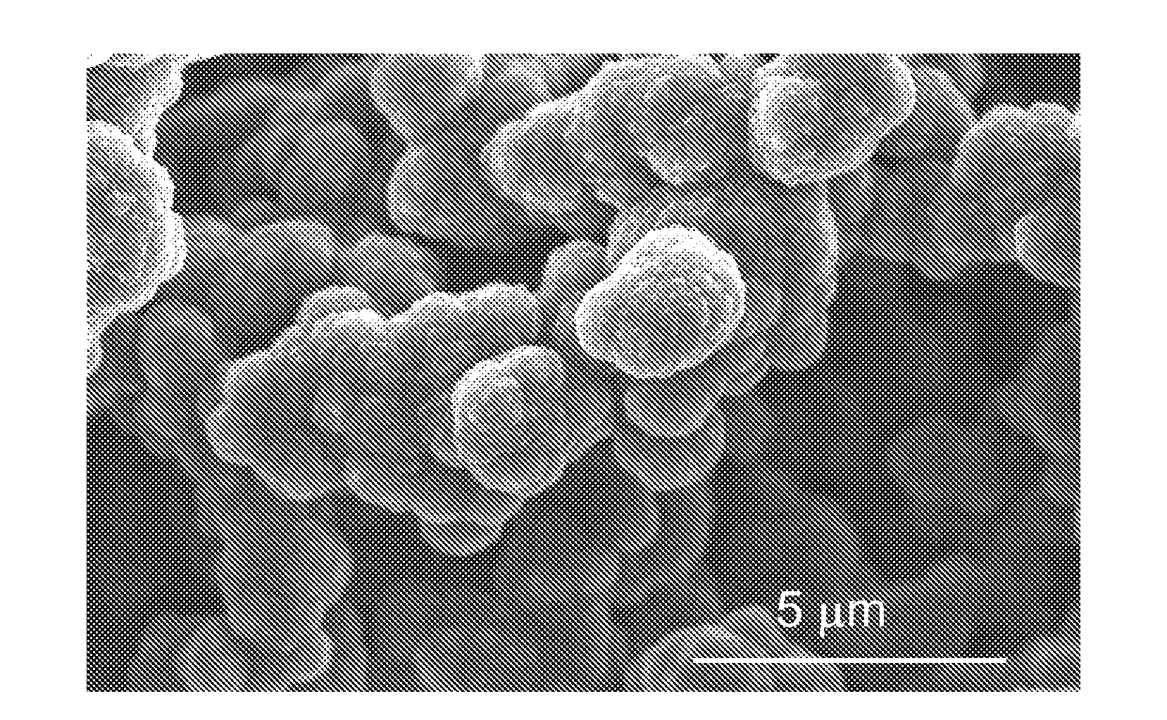 Method for manufacturing a porous synthetic diamond material