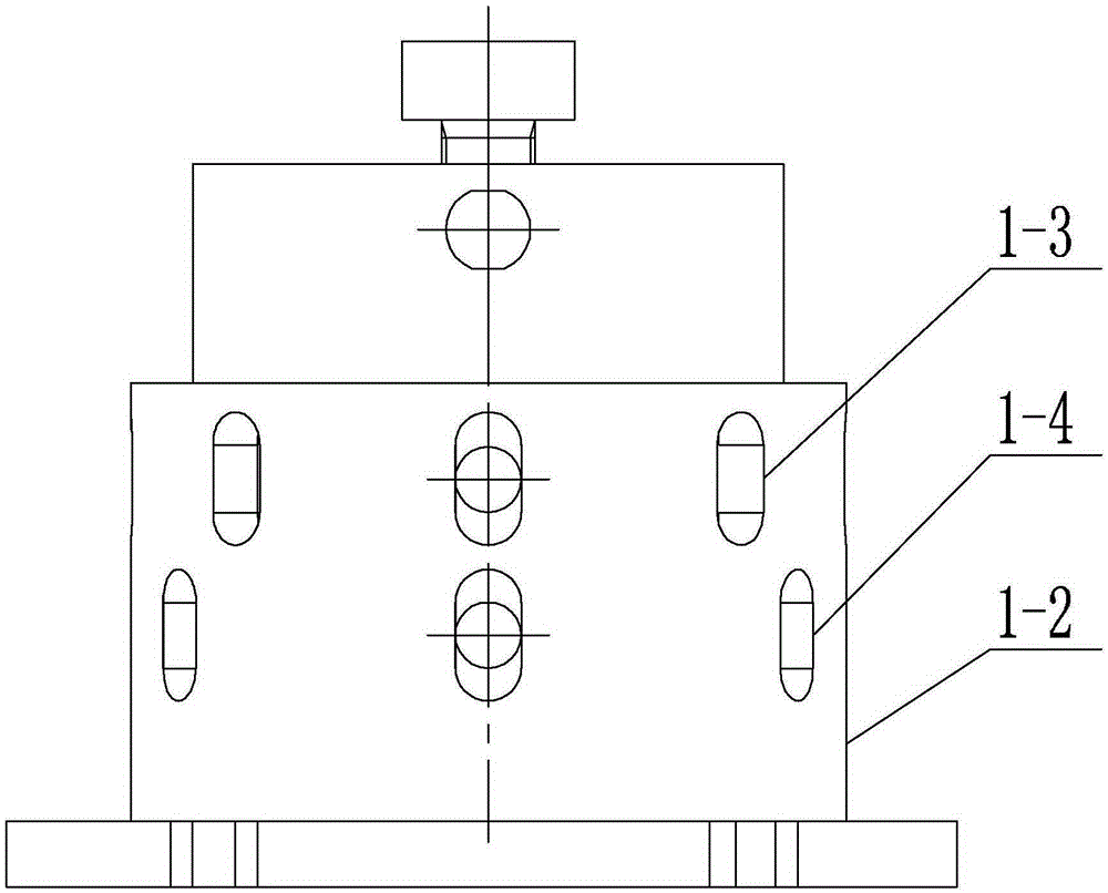 Clamping device for cutter sharpening of large-diameter hollow center taps