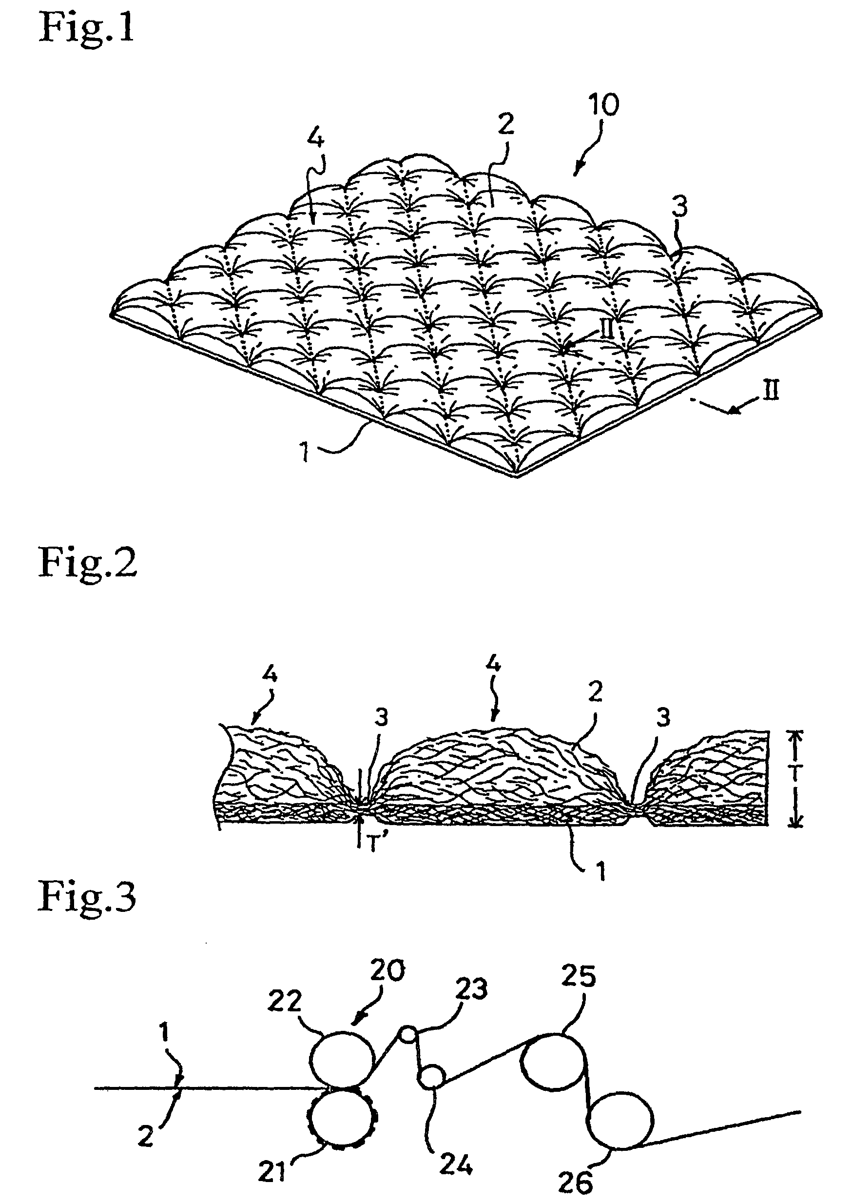 Bulky sheet material having three-dimensional protrusions