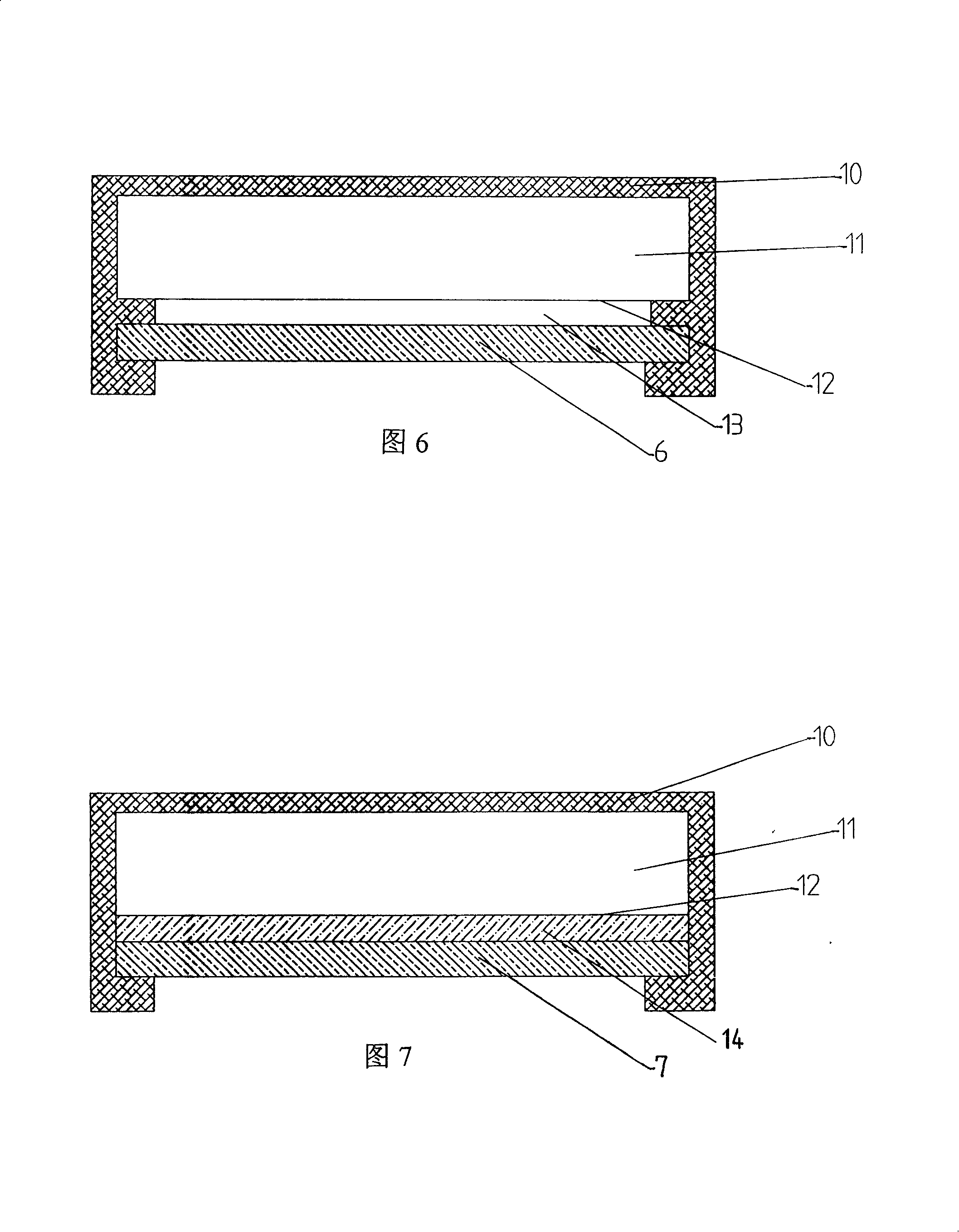 High light transmittance ratio glass display protection panel and LCD device using same