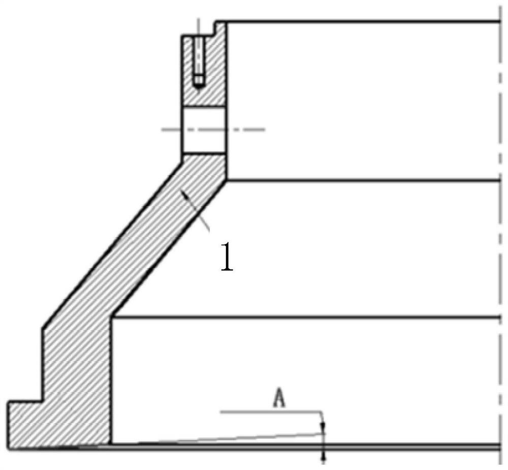 Combined quenching die for deformation control of long web large face gear and heat treatment method