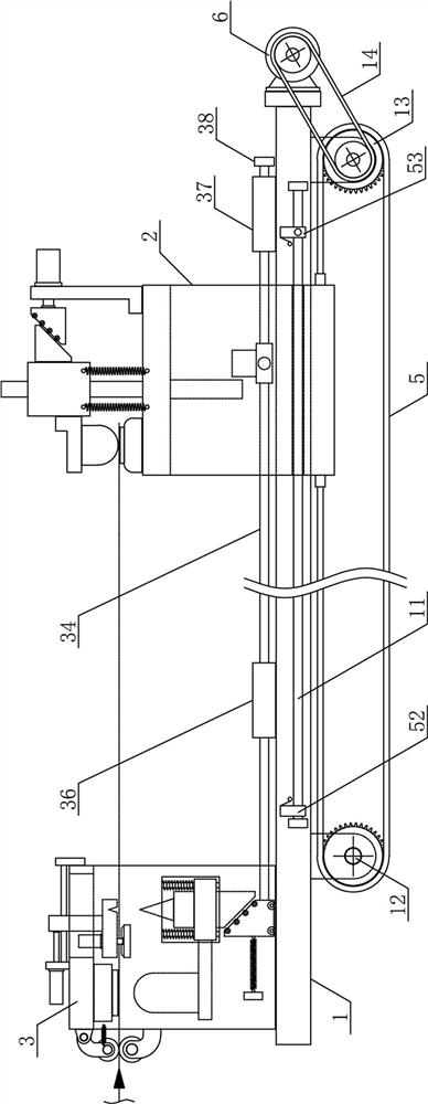 Fabric cutting device for silk quilt production