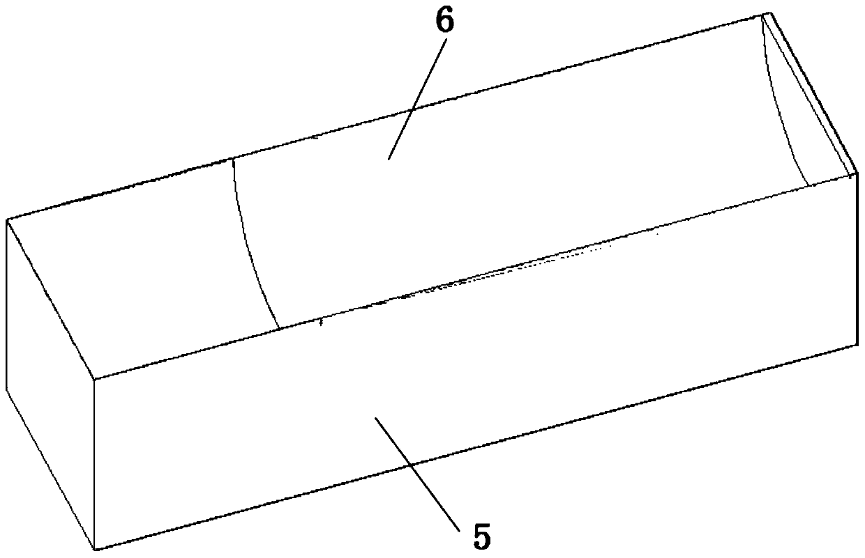 Concrete solid water discharge device, mold and construction method