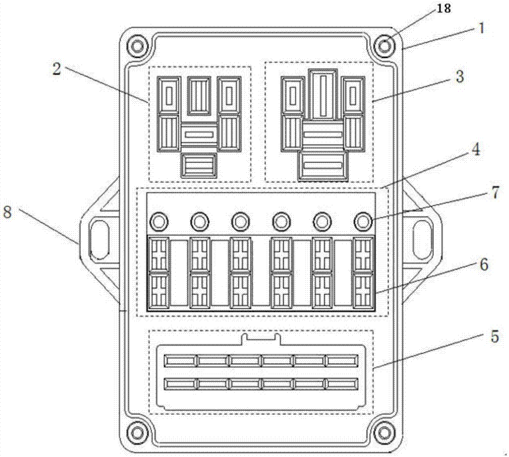 Auxiliary voltage adjusting device for charging of electric bus