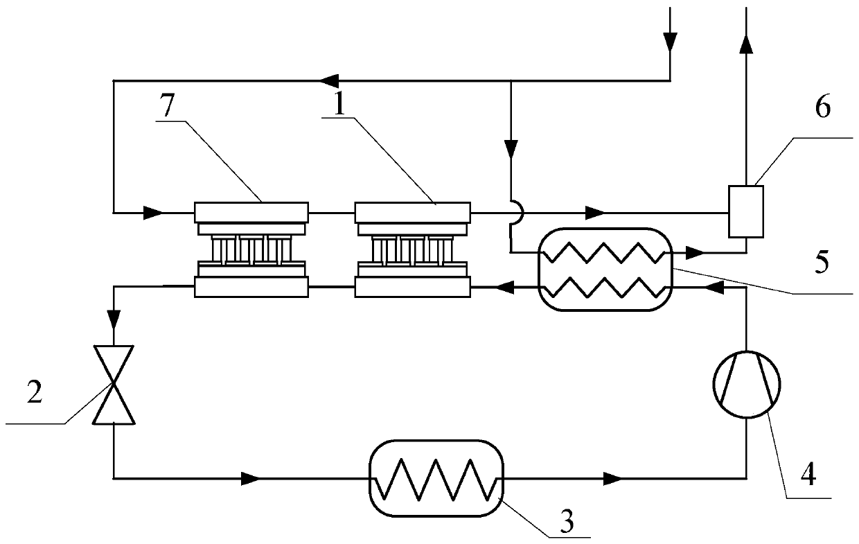 Thermoelectric supercooling cross-critical CO2 heat pump combined heating system