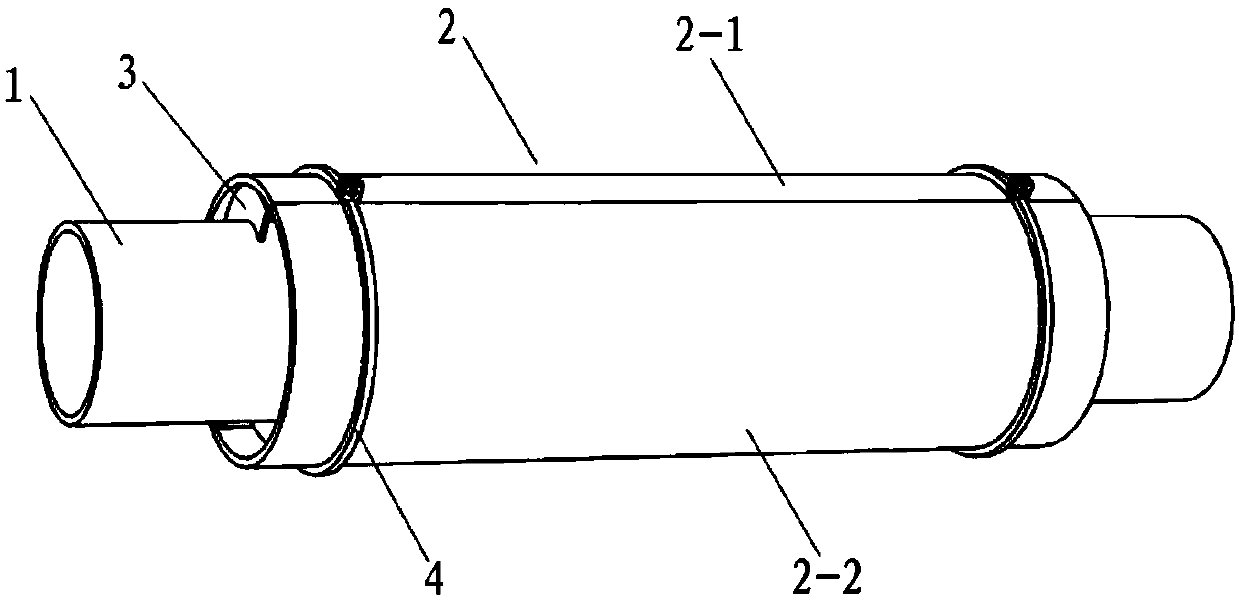 Heat regeneration device utilizing compressed air waste heat