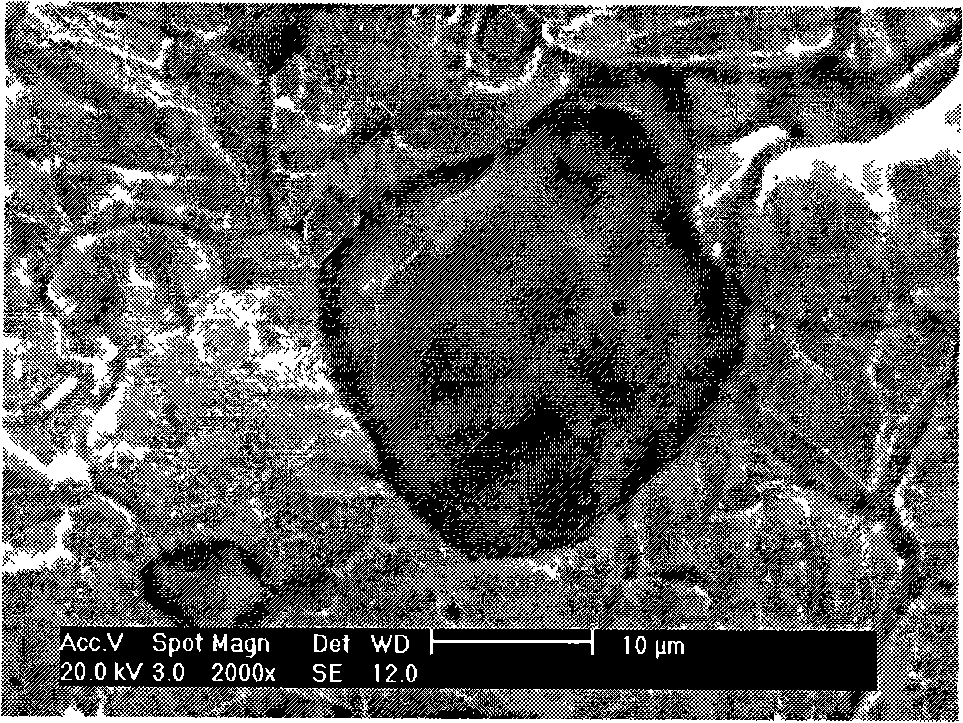 Method for producing diamond reinforced Cu-matrix compound material by surface metallization and chemical deposition