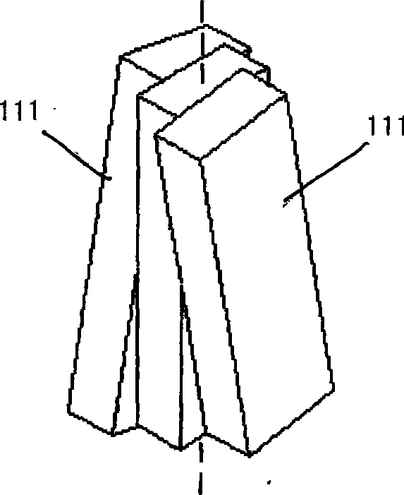 Light beam shaper by refractometry for two-dimension laminate light source