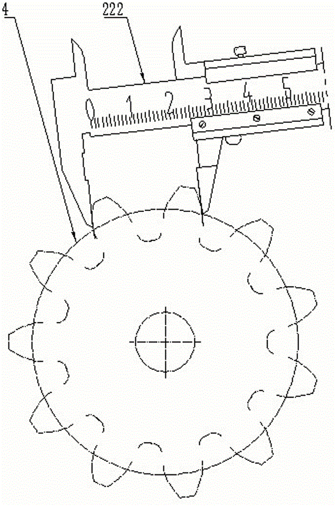 Verifying device for gear of textile machine