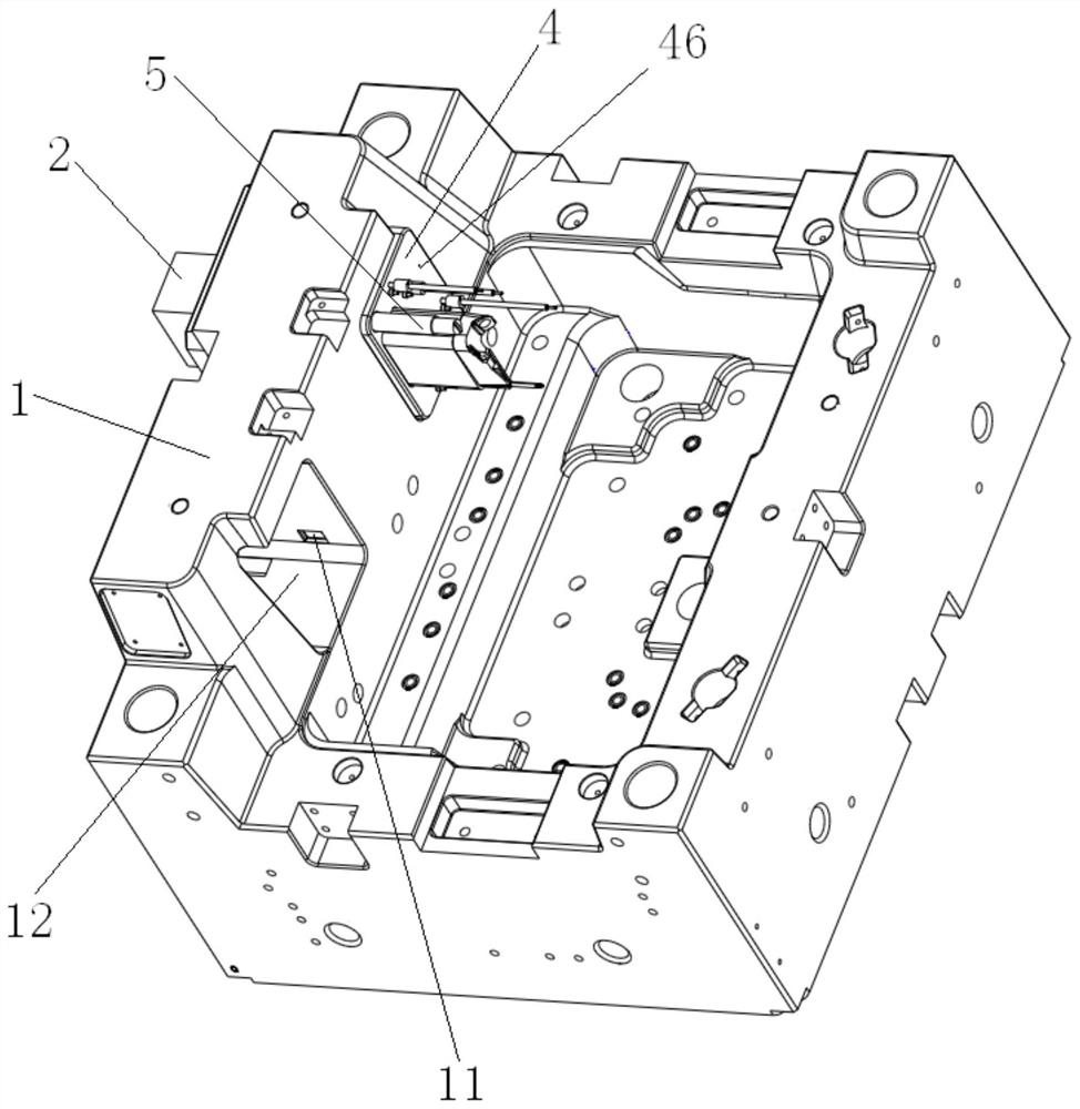 Mold core pulling anti-back mechanism and mold