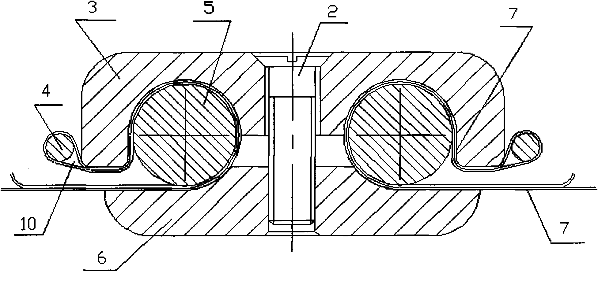 Steel belt connecting device and method