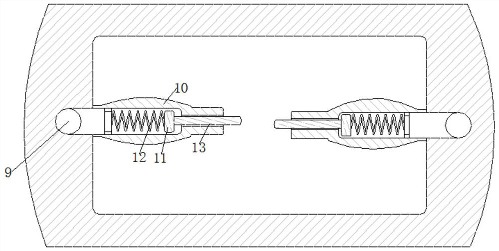 Assembly for adjusting butt joint of mold and heat-fixed injection molding machine