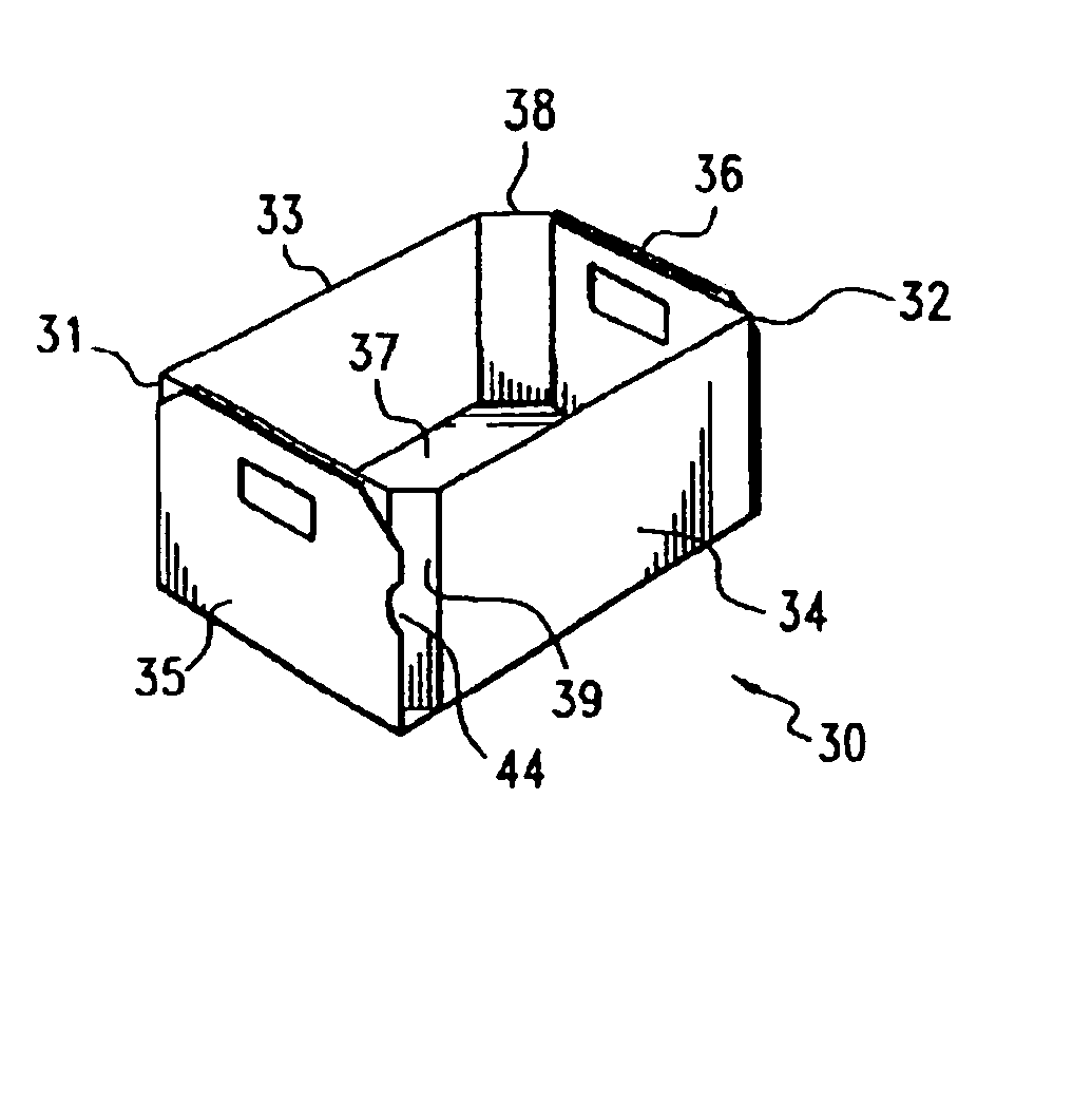 Container with improved stacking strength and resistance to lateral distortion