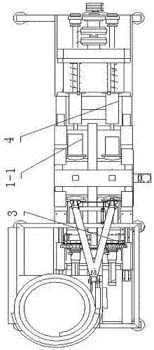 Edible fungus cylinder integrated, multi-station, rotary packing device and packing method