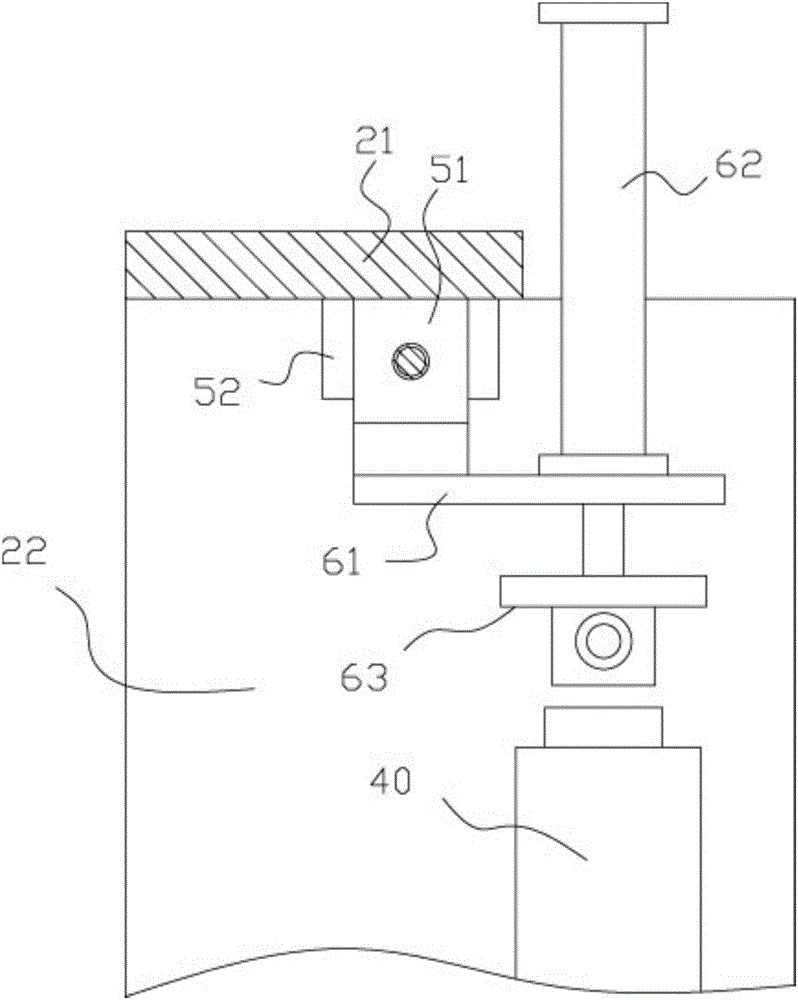 Automatic loading and moving mechanism of plastic sleeves