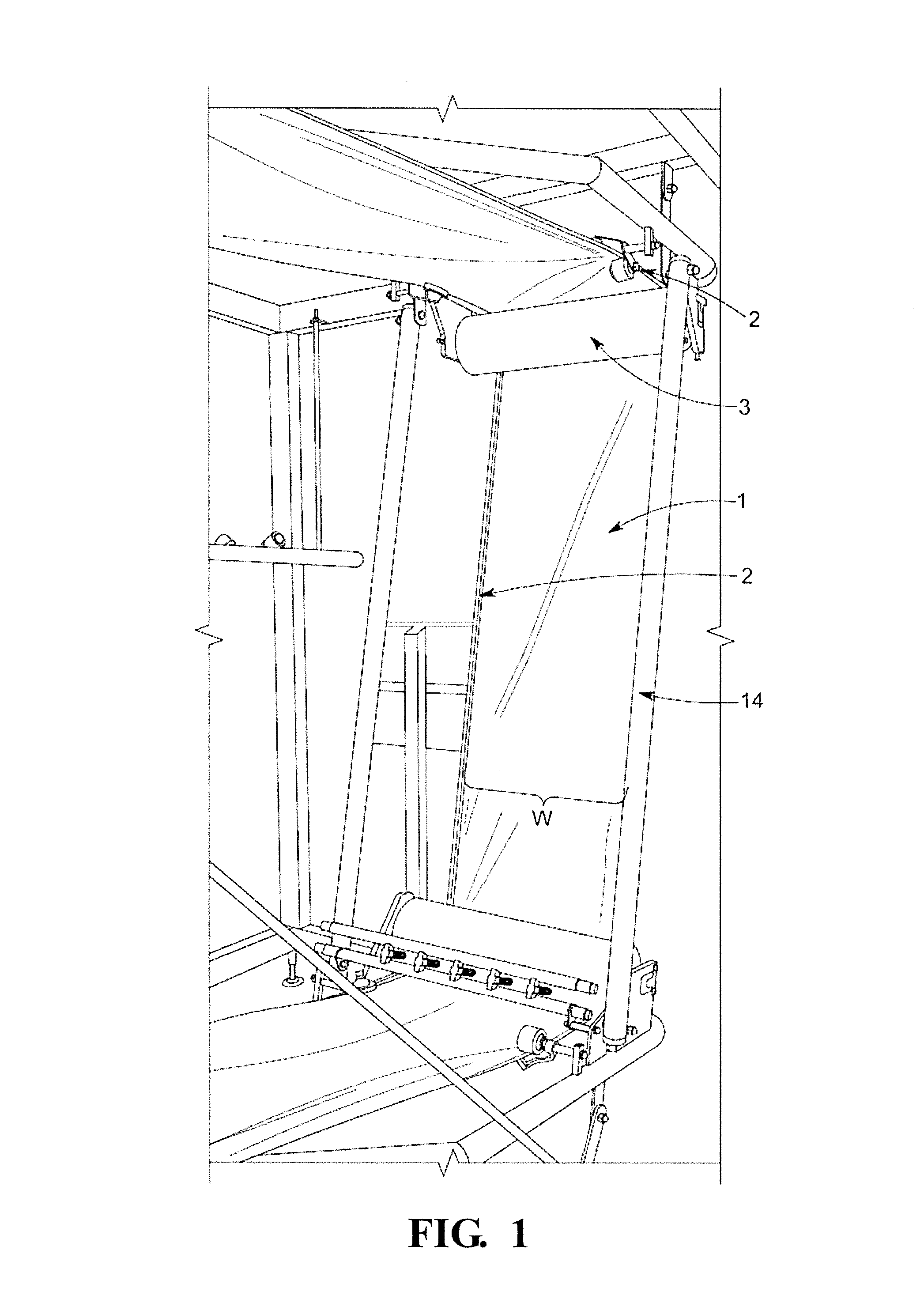 Flexible closed belt conveyor