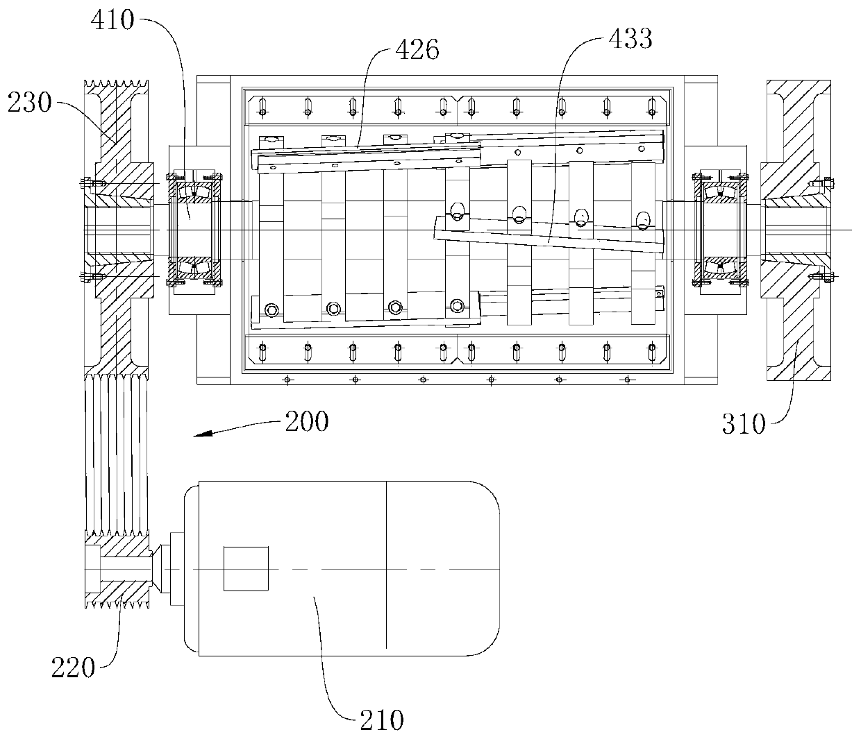 Moving cutter assembly and crushing device