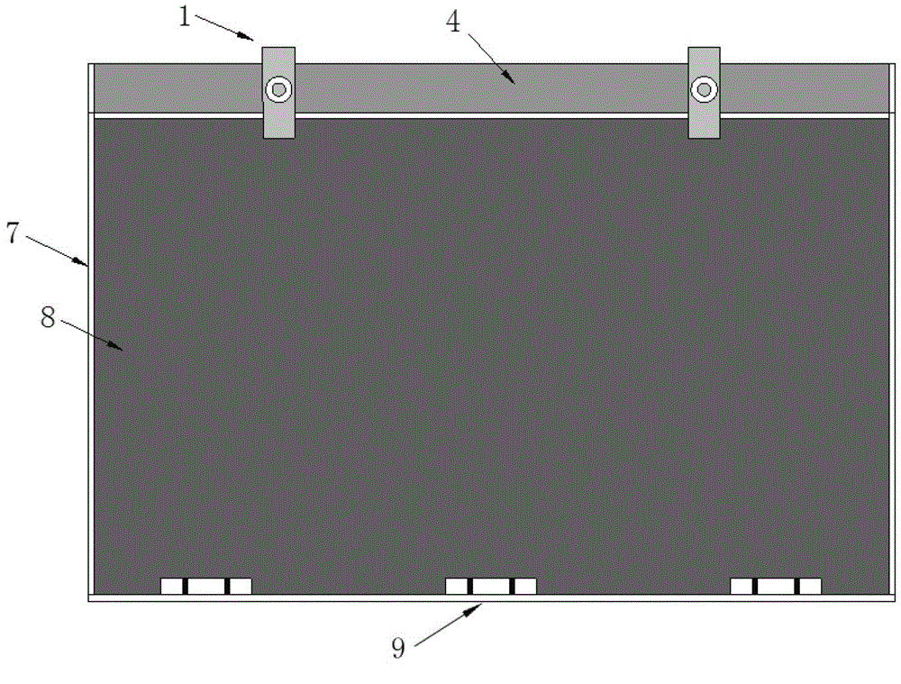 Experimental water channel device for simulating instantaneous and complete break of dam