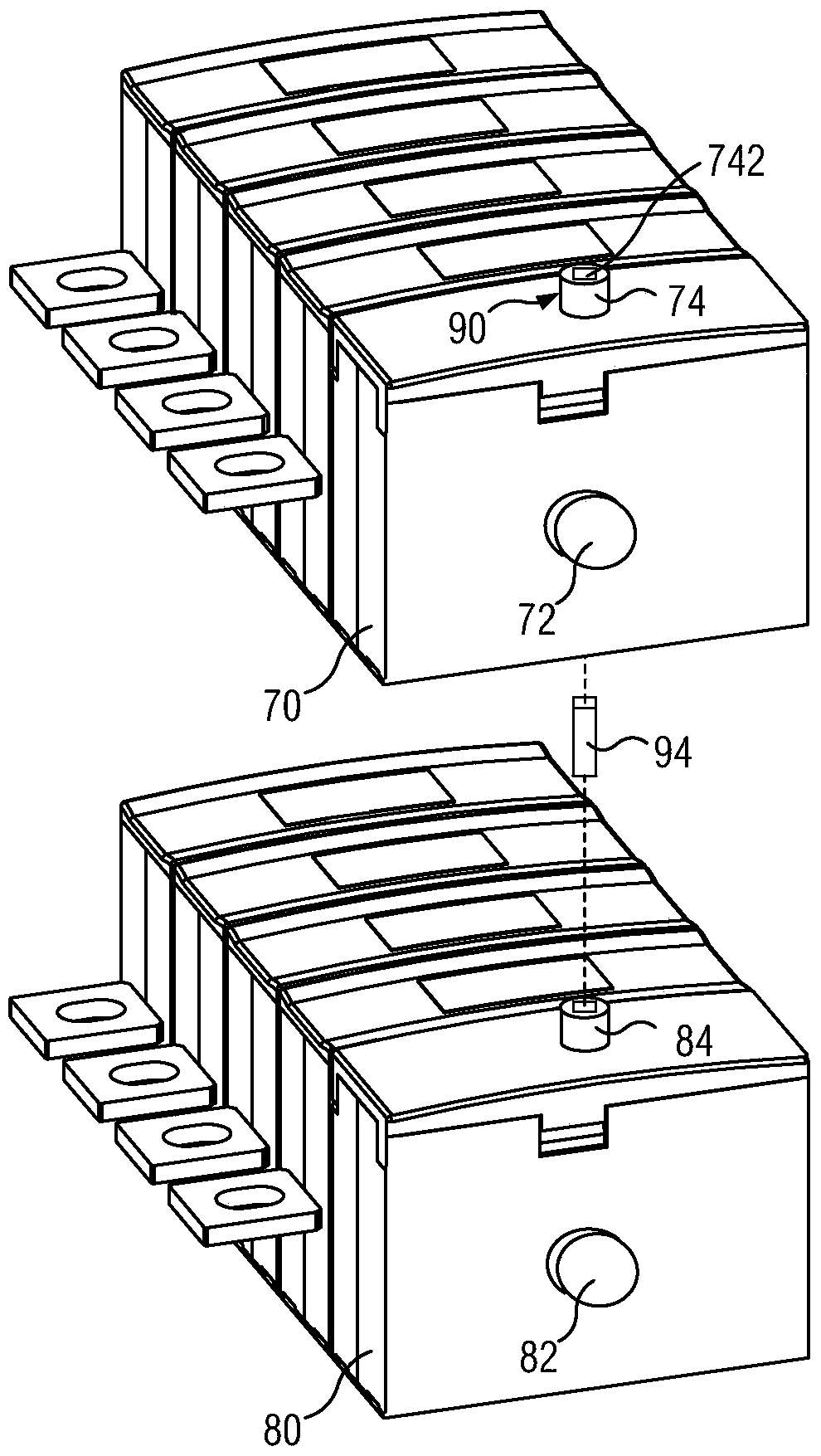 Linkage component of switching device group and switching device group thereof