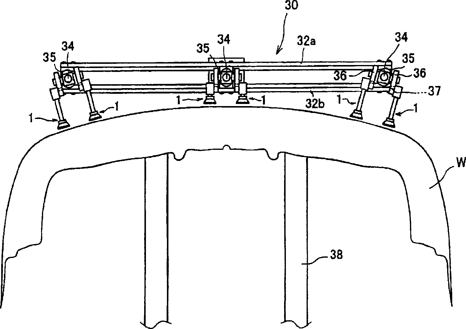 Suction apparatus and suction method using such suction apparatus