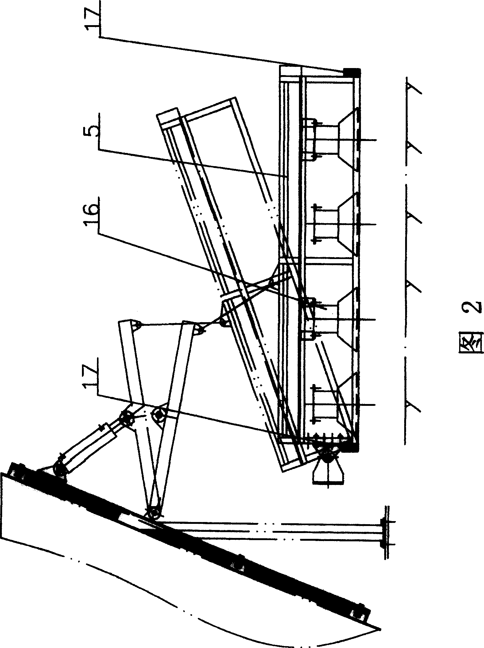 A crawler type spreading machine for rolling core walls of asphalt concrete in the hydraulic engineering