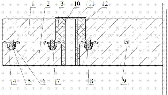 Metal-welded plain vacuum glass provided with edges sealed by sealing strips and sealing grooves and provided with mounting hole(s)