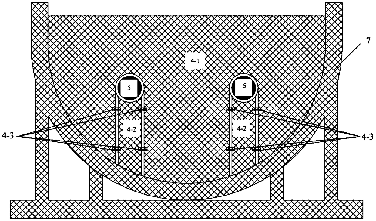 Whole tailings paste continuous agitating machine provided with liquid level regulation and control device