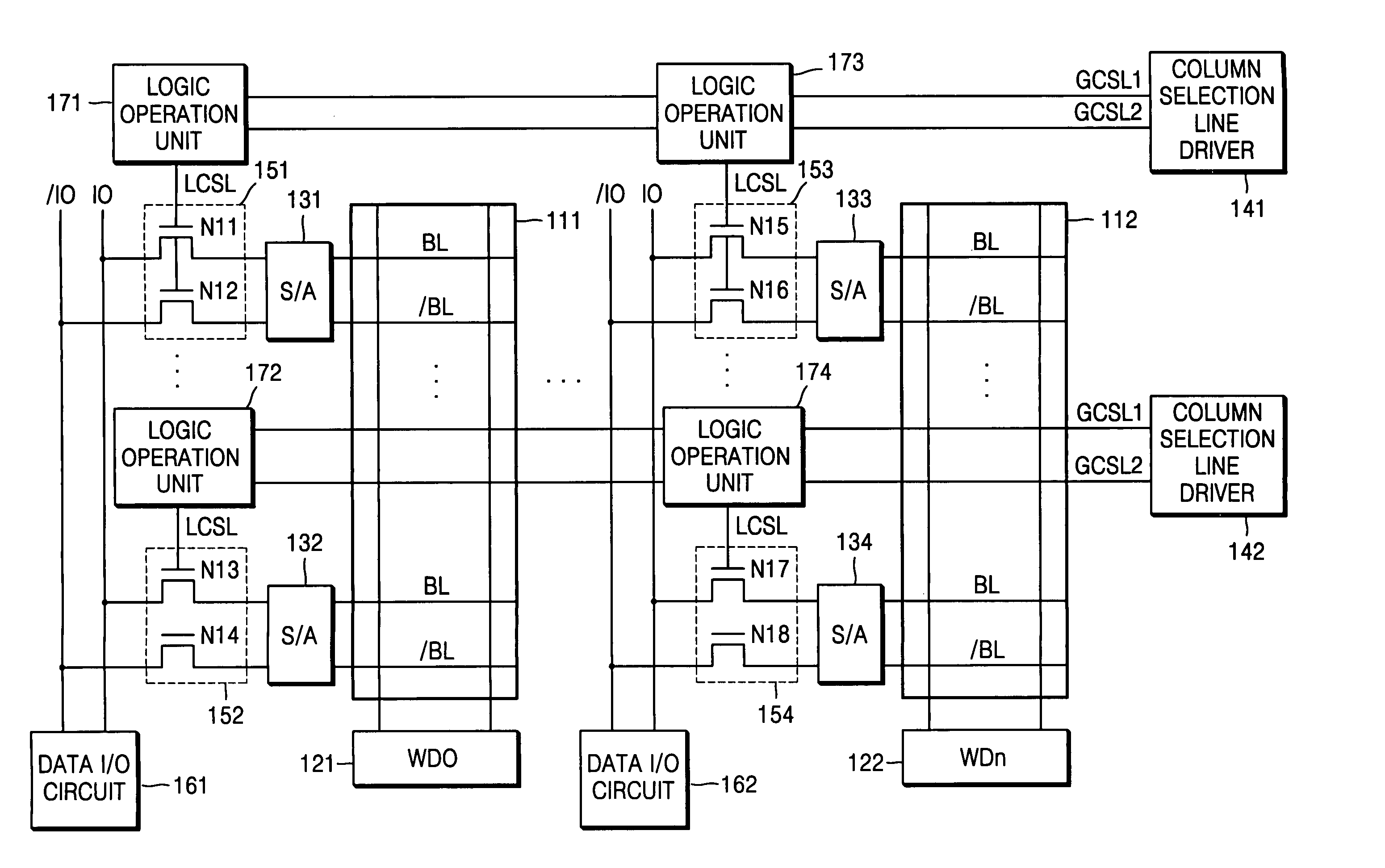 Semiconductor memory device having improved column selection lines and method of driving the same