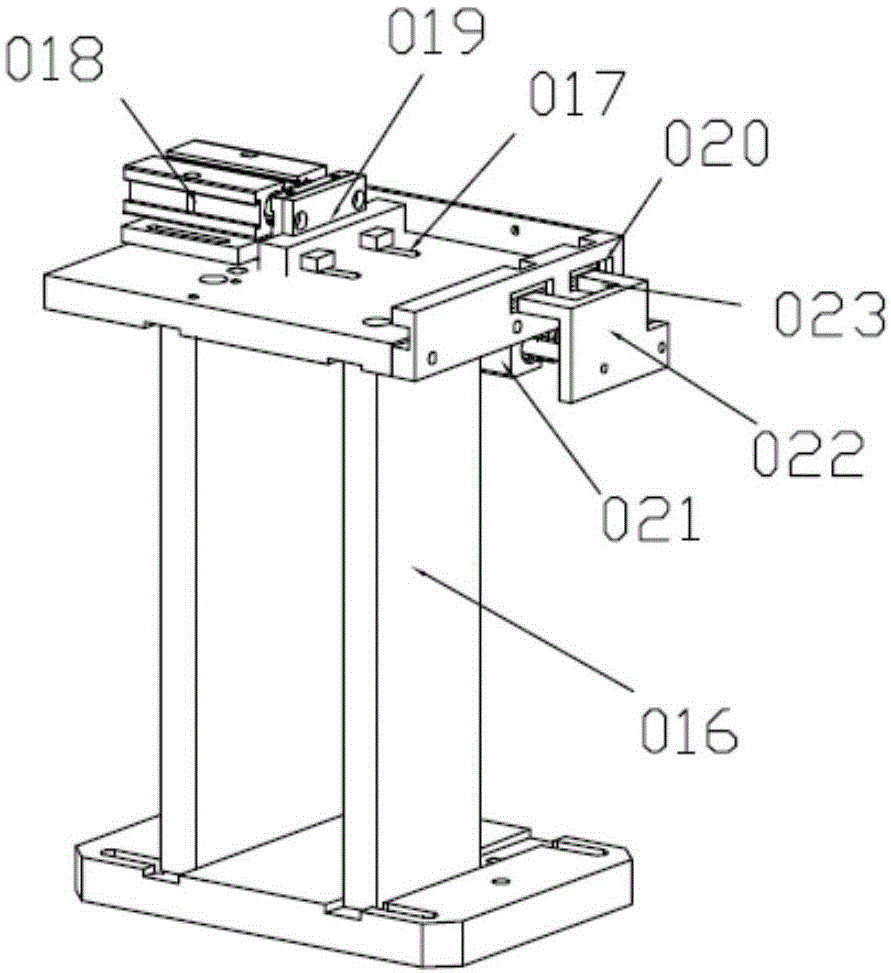 Laminator for automatically tearing film on lower cover