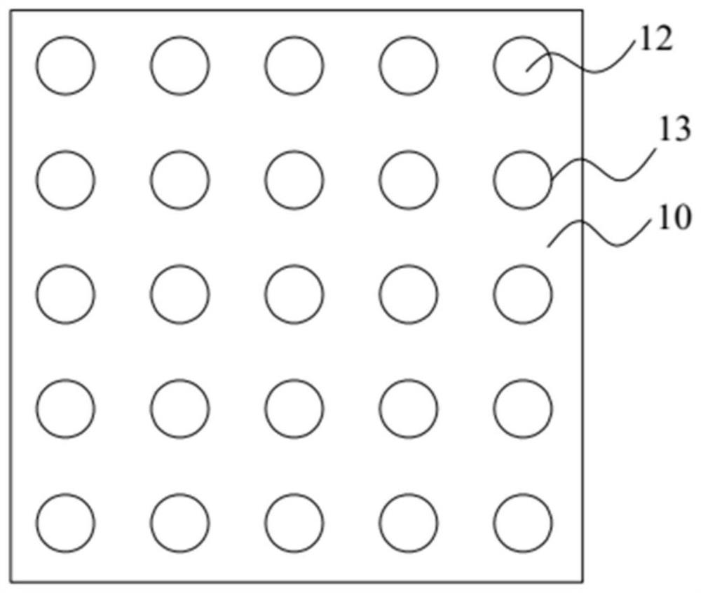 A molding method, molding equipment and printed matter of a structure with a dynamic three-dimensional effect