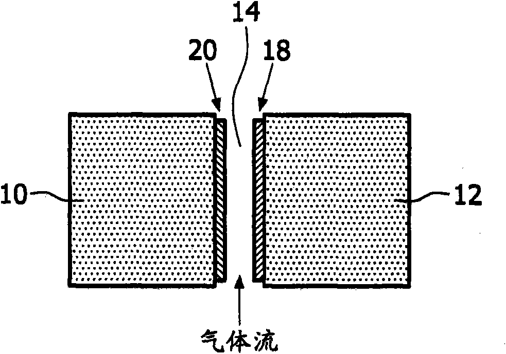 Interproximal teeth cleaning apparatus with an air-driven spray