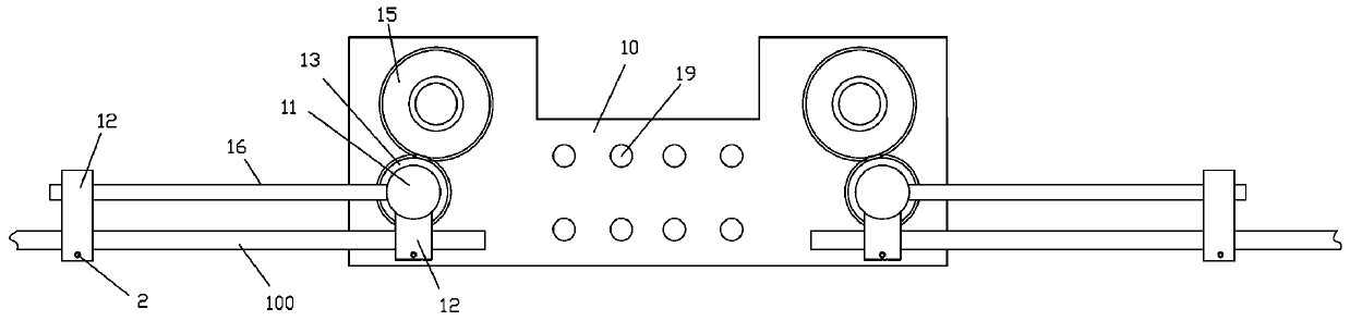 Spraying mechanism with spraying pipes capable of being rotationally adjusted