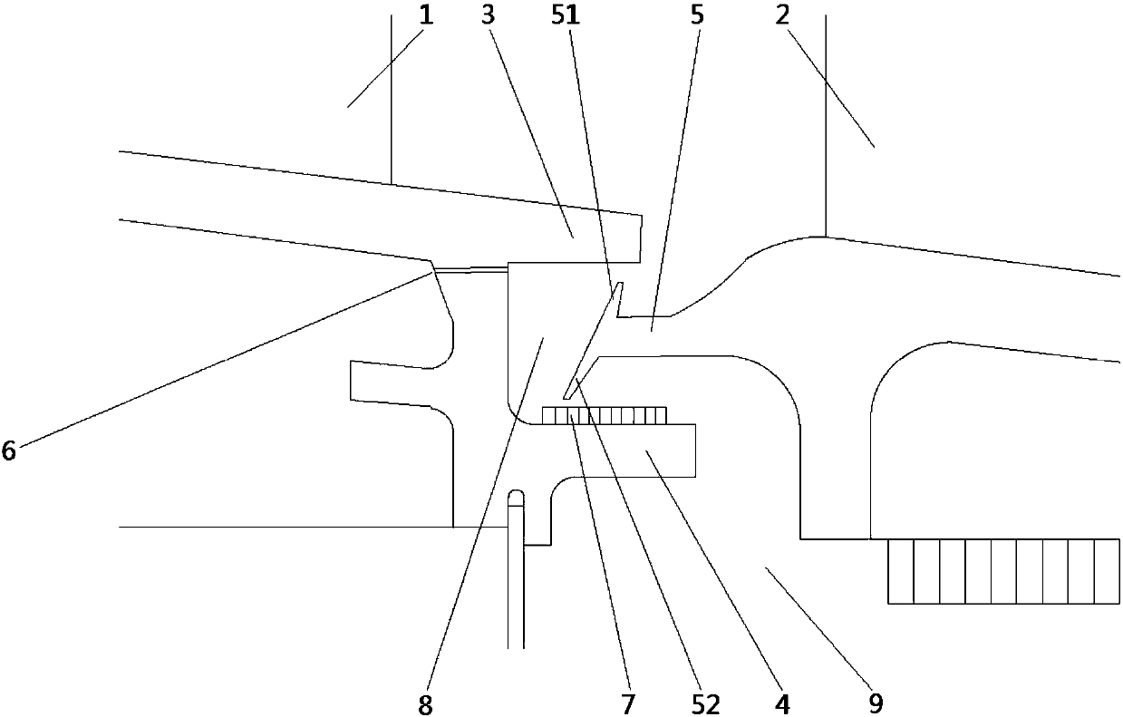 Wheel flange sealing structure, turbine and gas turbine