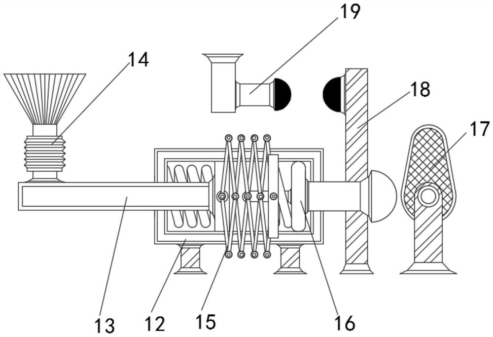 Crystal head cleaning device capable of achieving intelligent comprehensive cleaning and automatic clamping