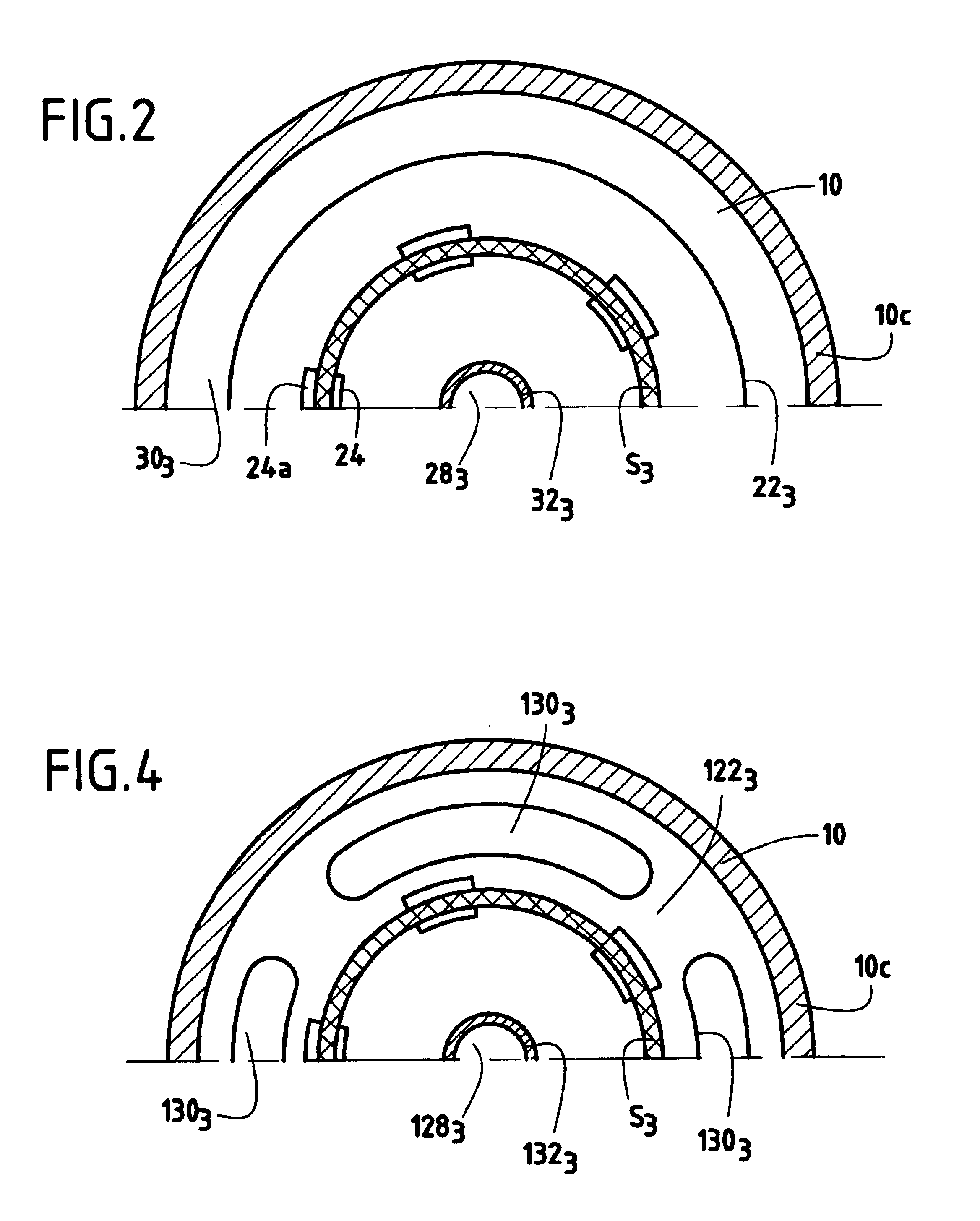 Densifying hollow porous substrates by chemical vapor infiltration