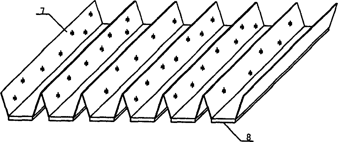 Quasi-two dimensional tracking light focusing photovoltaic generator